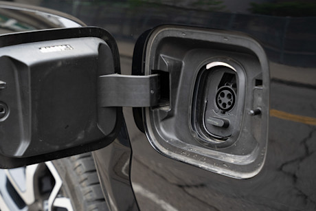 Editorial 2024 chevrolet silverado ev jw 19