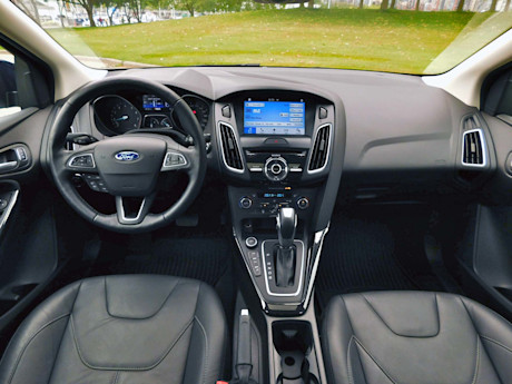 Editorial 2016 ford focus titanium sh 18