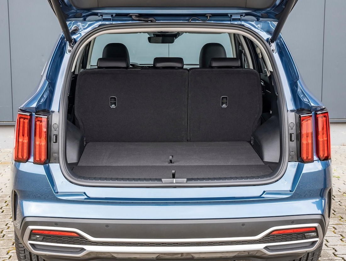 kia-sorento-trunk