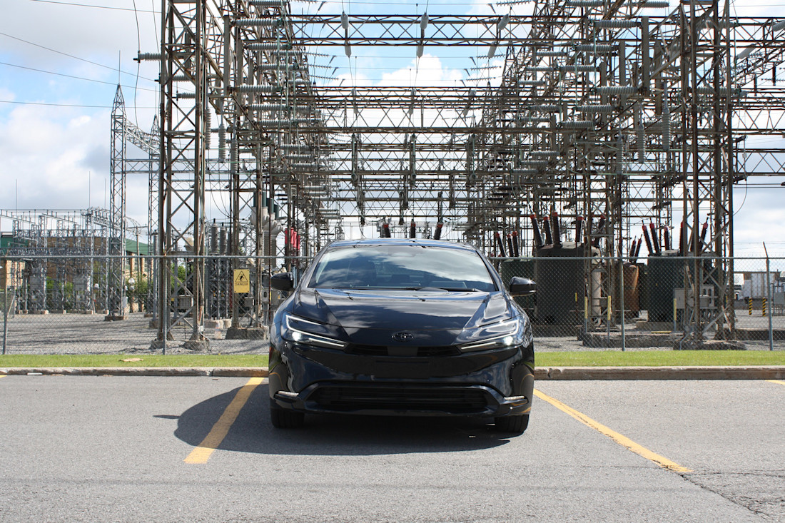 2026 Toyota Prius PHEV - TD - DB - 260625 - 3.jpg