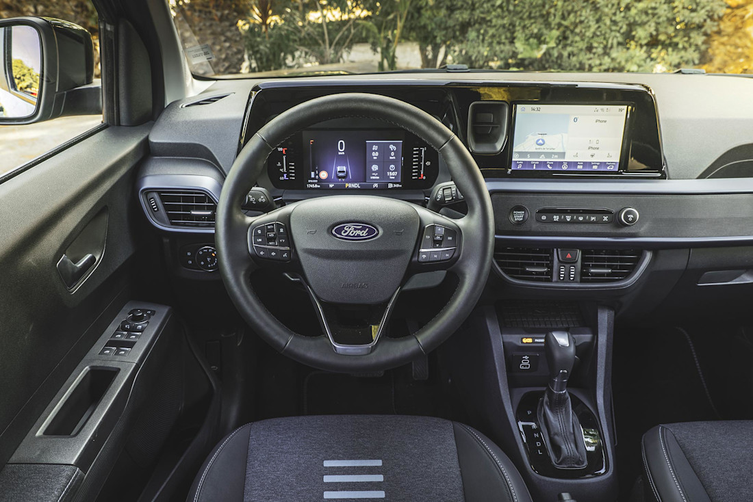 Tourneo Courier Bursting Green 017-LOW