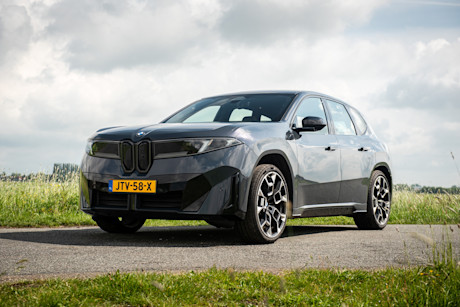 BMW iX3