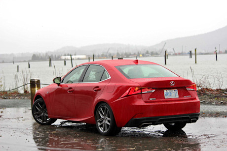 Editorial 2017 lexus is200t rwd 04 dh