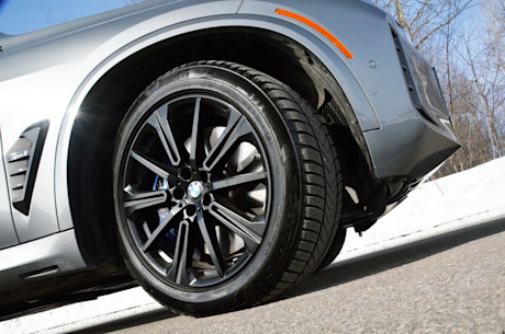 BMW X5 xDrive50e 2024 : essai routier Image