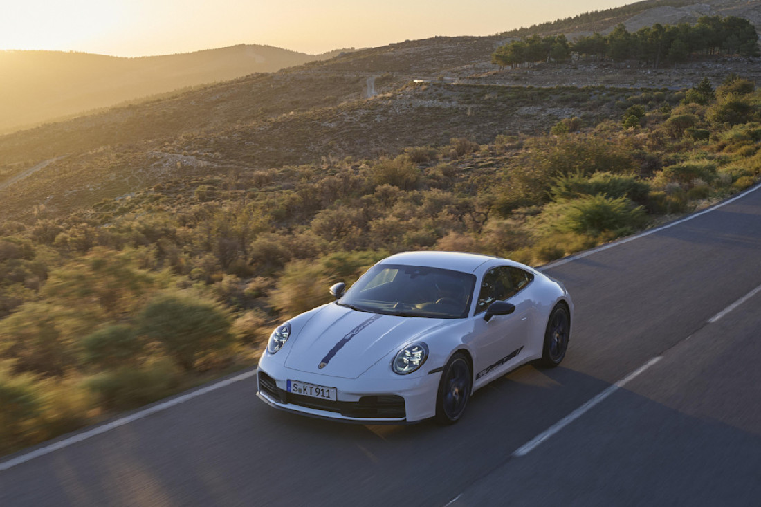 Porsche-911-T-coupe-2024 (3).jpg