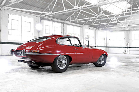 Editorial 16 jaguar e type coupe