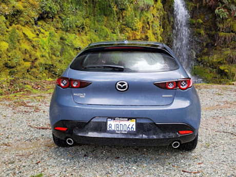 Editorial 2019 mazda3 sport awd 06 sw