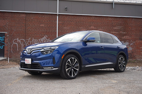 Editorial 2025 vinfast vf 8 td jl 250509 28