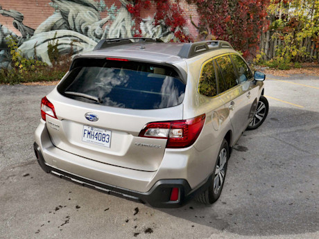 Editorial 2019 subaru outback 25i ltd es 04 bh