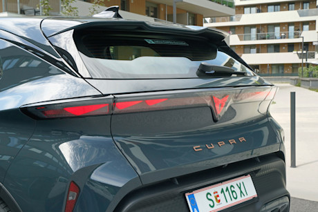 13 cupra-raval-endurance-2026-rueckleuchten