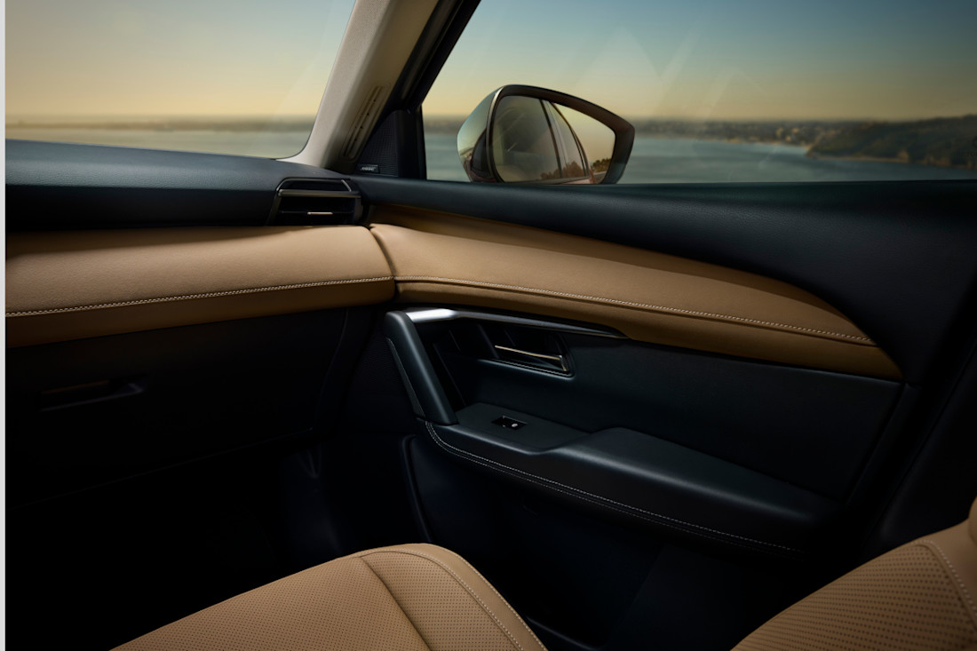 mazda-cx-5-2026-interior (16).jpg