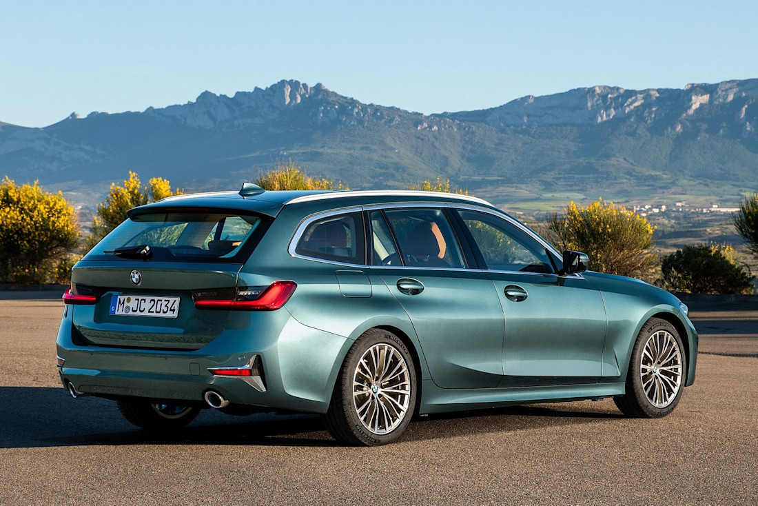 BMW-3er-Touring-Back-Side.jpg
