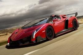 Lamborghini Veneno отстрани