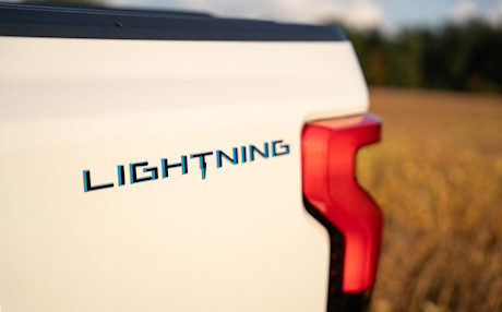 Editorial 2025 ford f 150 lightning td jw 250930 5