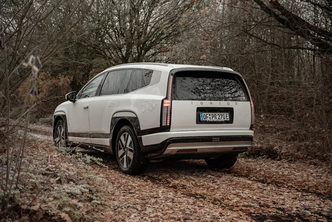 hyundai-ioniq-9-2025-heck-seite