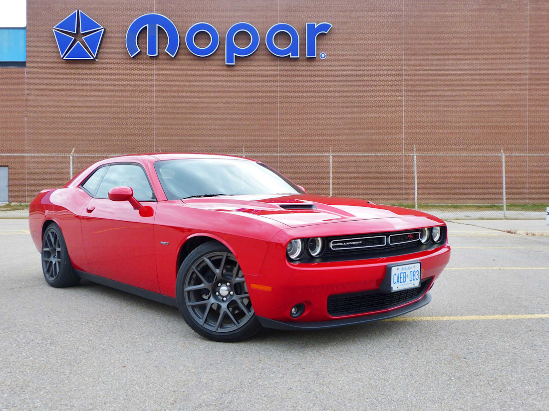 Editorial 2016 dodge challenger rt mopar 02 jb