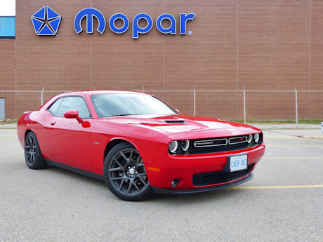 Editorial 2016 dodge challenger rt mopar 02 jb