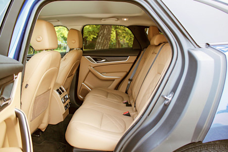 Editorial 2021 jaguar f pace s p250 10 sha