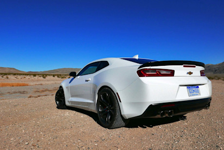 Editorial 2017 chevrolet camaro 1le 06 bh