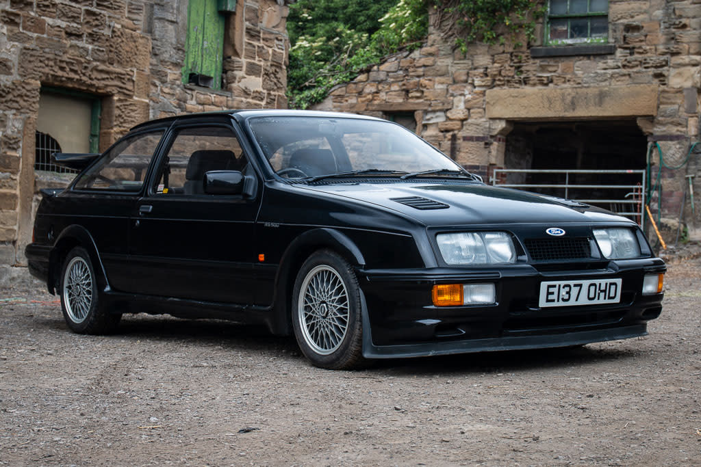 1987-Ford-Sierra-RS500-Cosworth.jpg