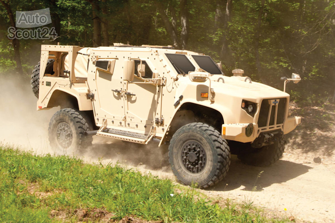 Oshkosh EJLTVmilitar hibrido (2).jpg