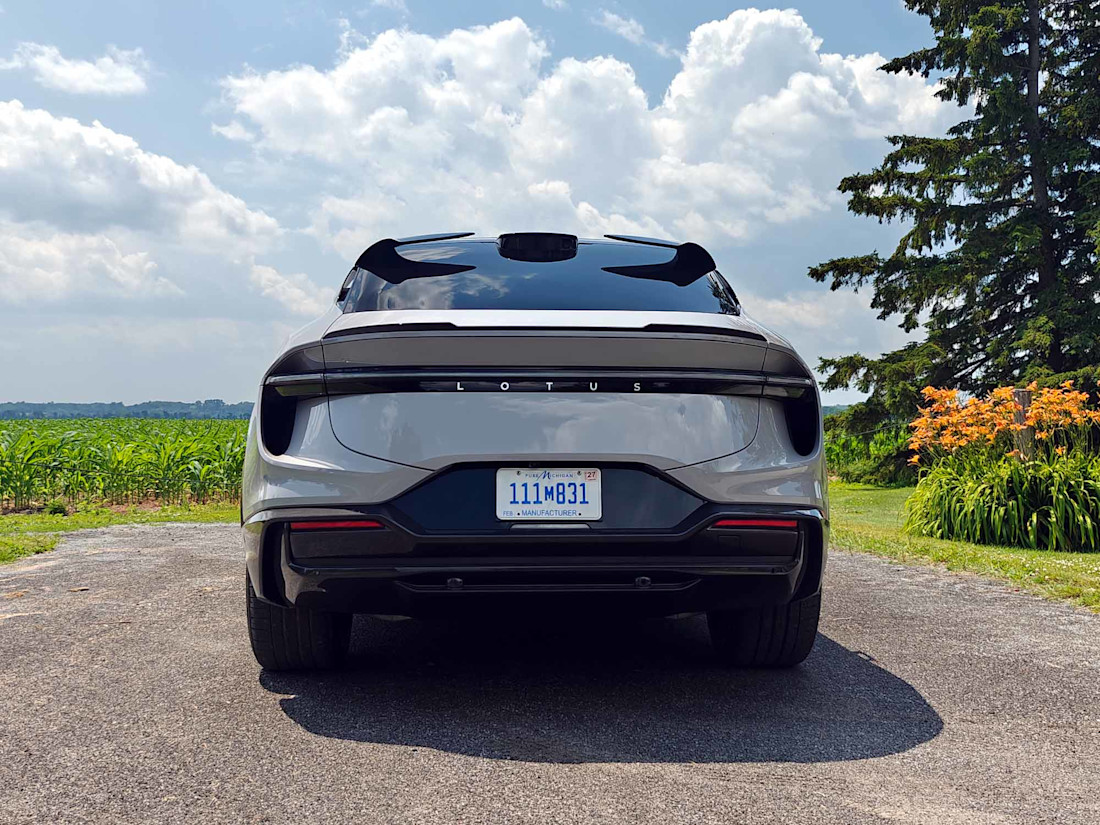 What do We Lose When Sports Cars Go Big - NF - BH - 260716 - 8.jpg