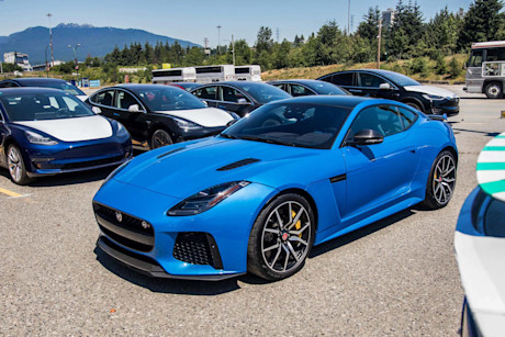Editorial 2018 jaguar f type svr coupe 02 bm