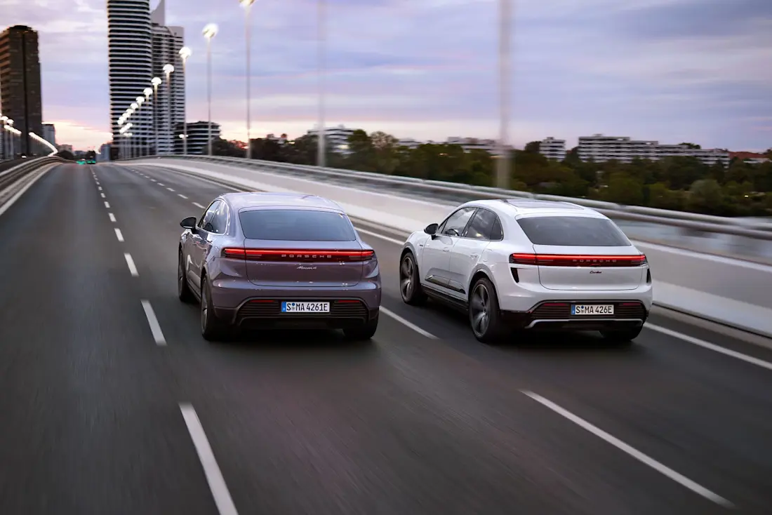 Porsche Macan Elektro 2024 - Heck dynamisch