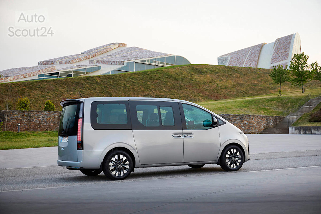 Presentacion-Hyundai-Staria-2022-(70).jpg
