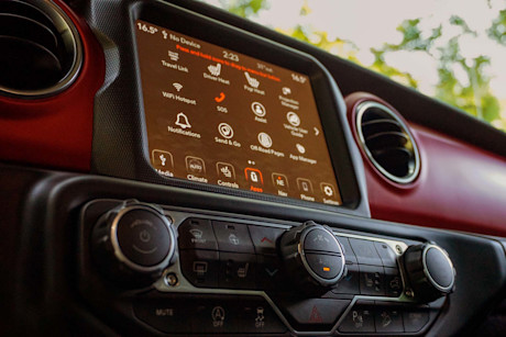 Editorial 2020 jeep wrangler rubicon etorque 27 di