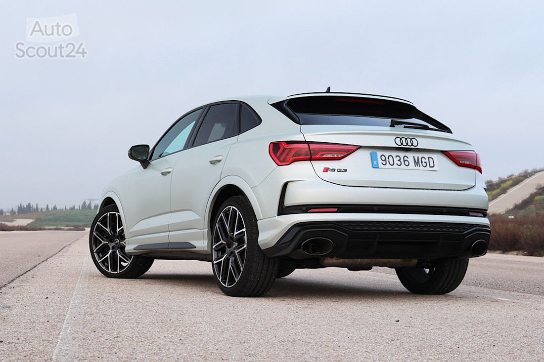 Audi-RS-Q3-Ten-years-edition (2).jpg