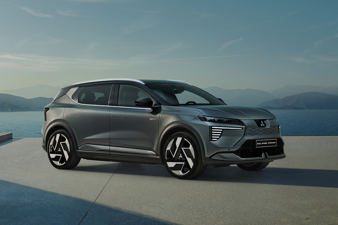 Eclipse Cross_003.jpg