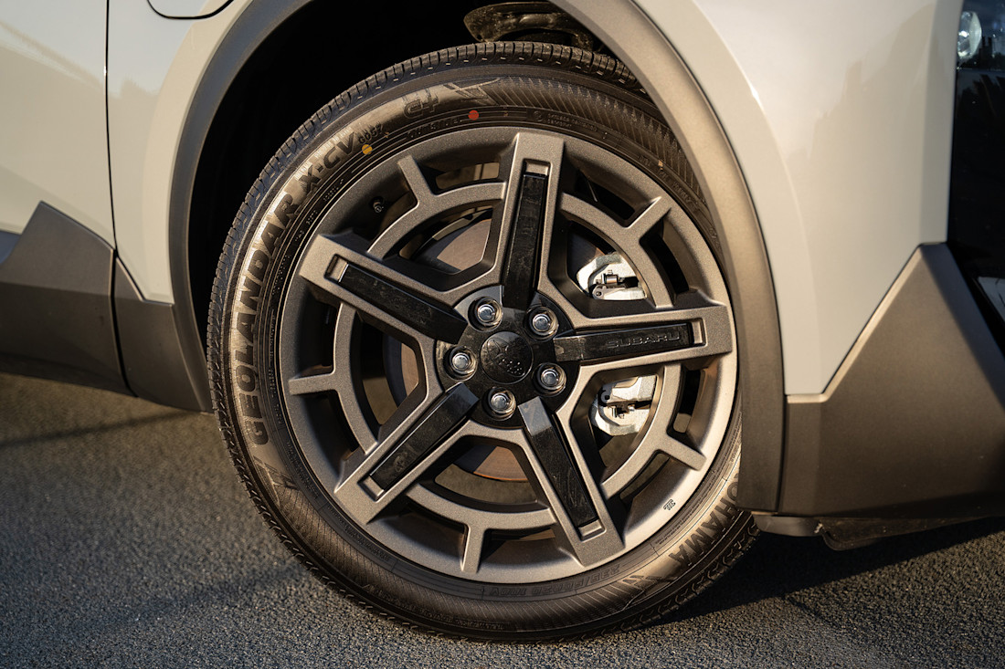 2026 Subaru Uncharted vs Volkswagen Golf R - NF - JW - 260807 - 31.jpg