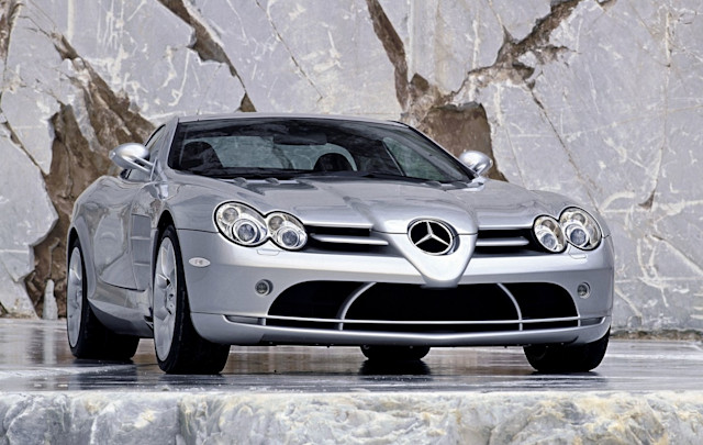 Mercedes-Benz SLR