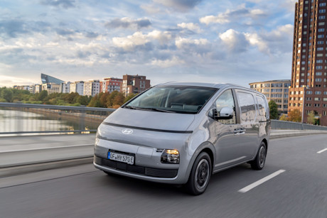 Hyundai-Staria-Cargo01 Wallpaper