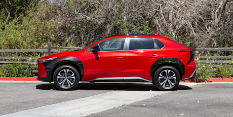 Editorial 2022 toyota bz4x 04 jw
