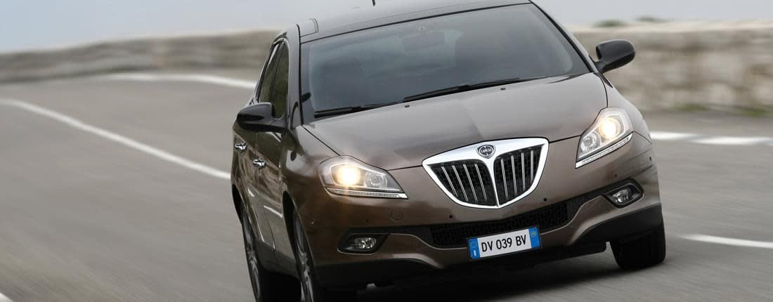 lancia-delta-l-02