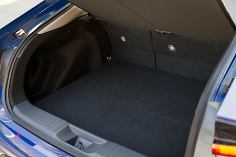 Editorial 2023 toyota prius xle awd 21 jw