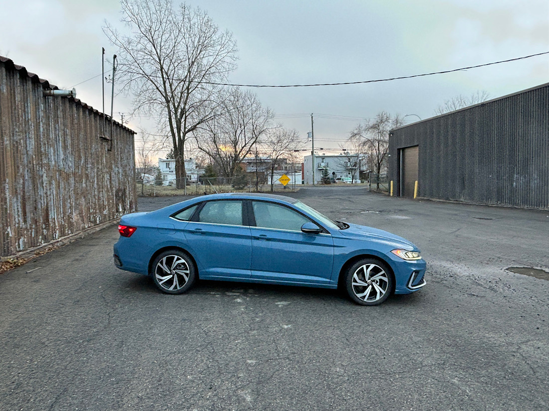 Volkswagen Jetta Highline 2025 : essai routier Image