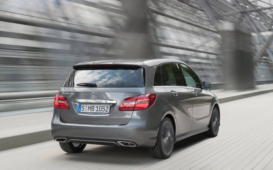 17lsMC1AqEpPXyWtDfqE1z-8a088632db711409e6c471343dad0179-mercedes-w246-back-1100