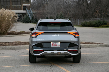 Editorial 2023 kia sportage phev ex premium 06 jw