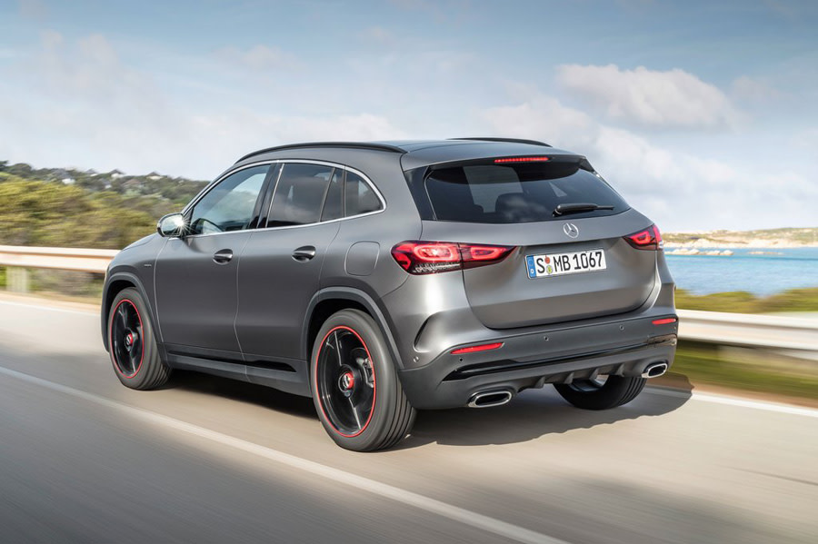 Mercedes-Benz-GLA-2021-1024-14.jpg