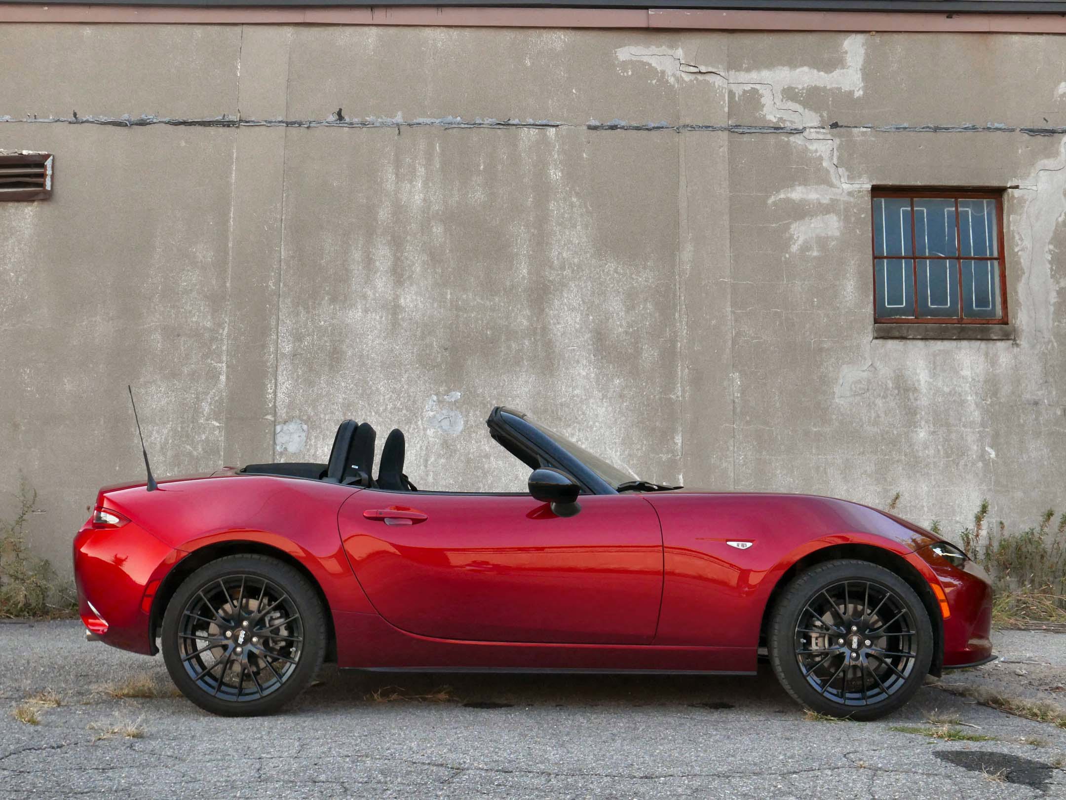 2018 Mazda MX-5 Test Drive Review - AutoTrader.ca