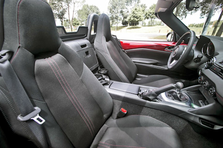 Editorial 2016 mazda mx 5 gs 08 rf