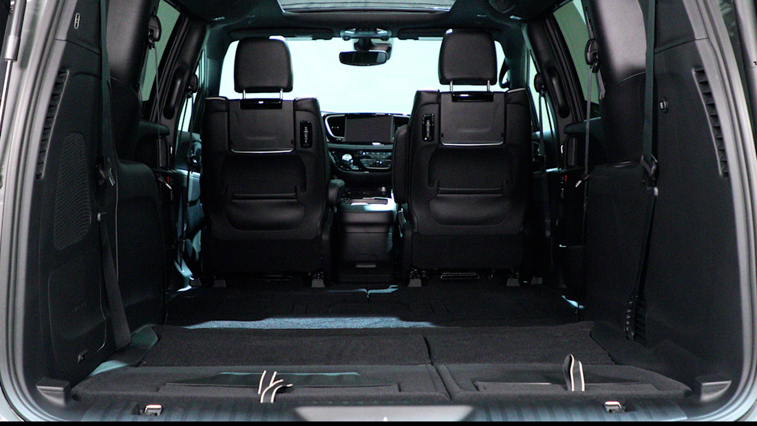 2027 Chrysler Pacifica - NF - Chrysler - 260401 - 21.jpg