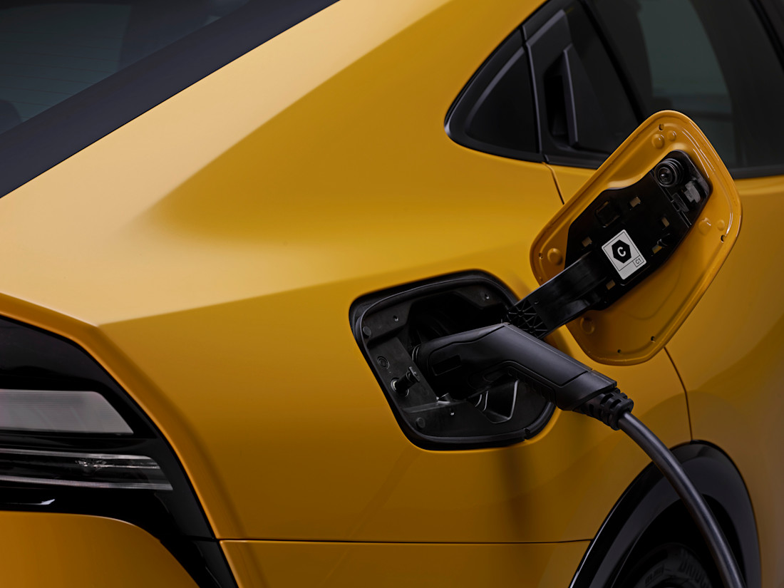 Auto ibride Plug-In 2025: i modelli migliori e i prezzi
