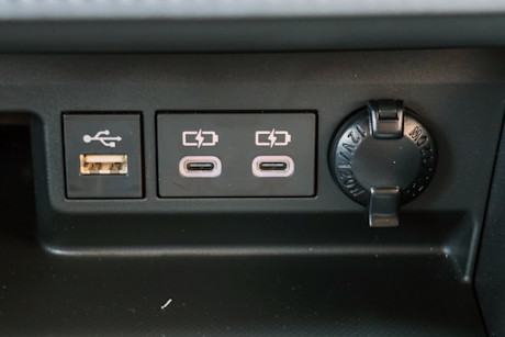 Editorial 2023 toyota highlander hybrid limited td 230721 37 jm