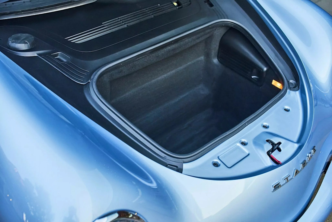 Starke-Porsche-718-Speedster-2026 (1).jpg