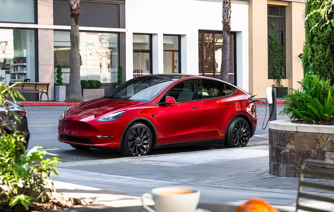 Attention aux familles nombreuses : le Tesla Model Y désormais en 7-places (2024)