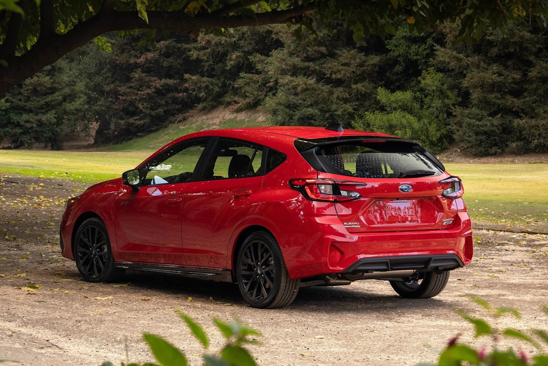 subaru-impreza-back